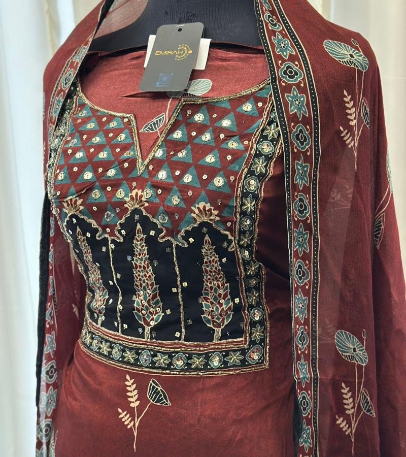 Opulent Embroidered Crepe Silk Suit - Silver