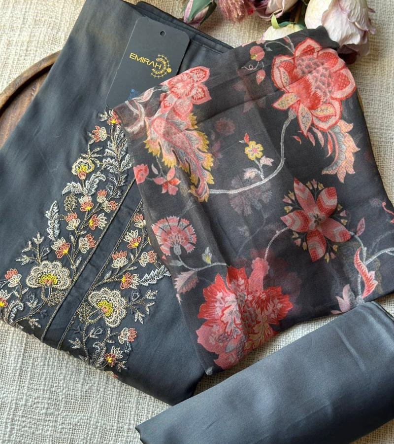 Sophisticated Hand-Block Printed Jam Cotton Suit - Gold