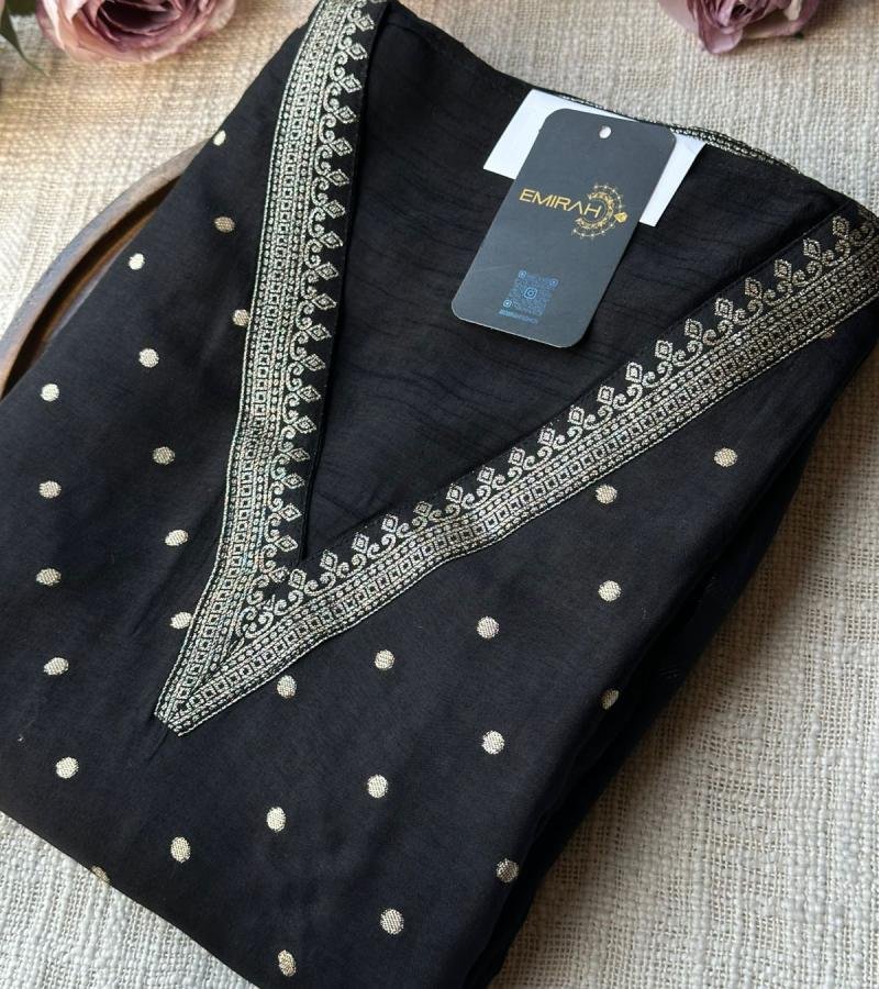 Regal Banarasi Elegance Suit - Emerald Green