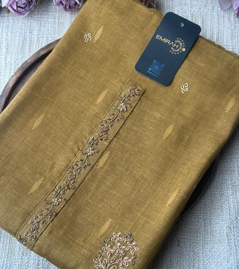 Earthy Linen Charm - Gold