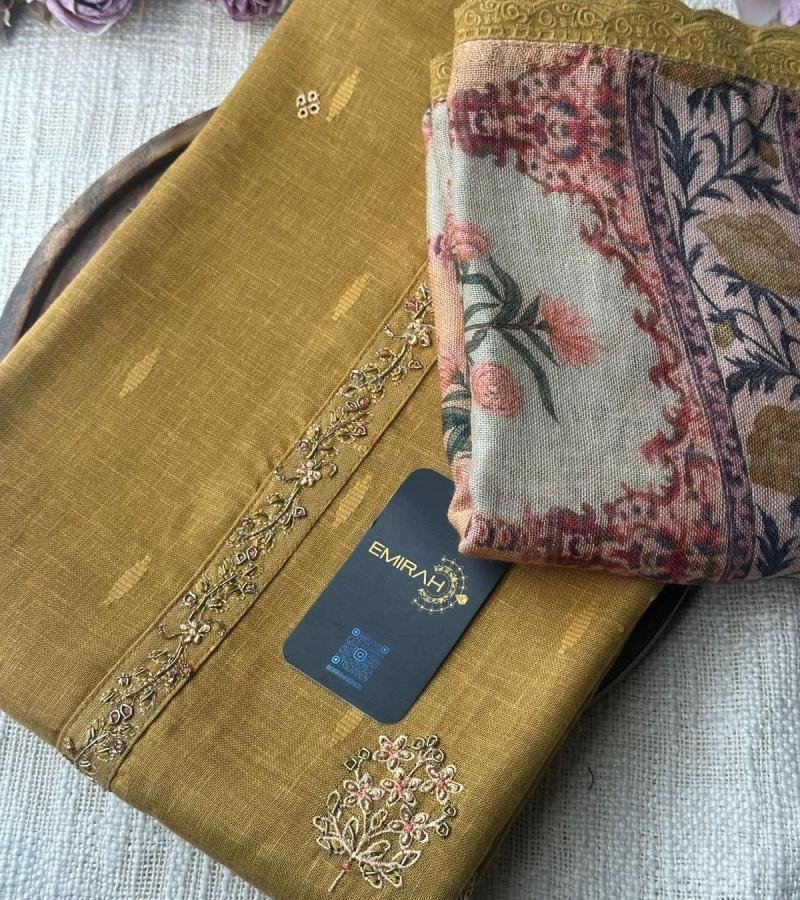 Earthy Linen Charm - Gold