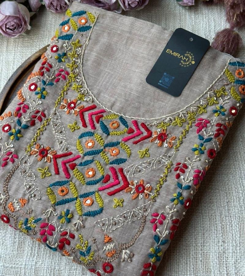 Festive Threads of Joy - Gold