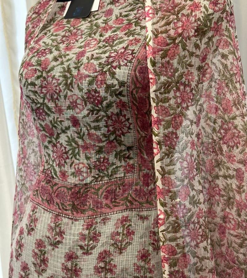 Effortless Elegance in Every Drape - Mixed Colors