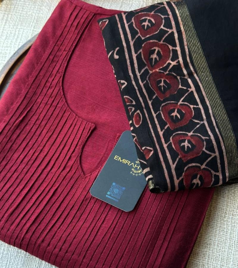 Regal Handblock Elegance - Ruby Red