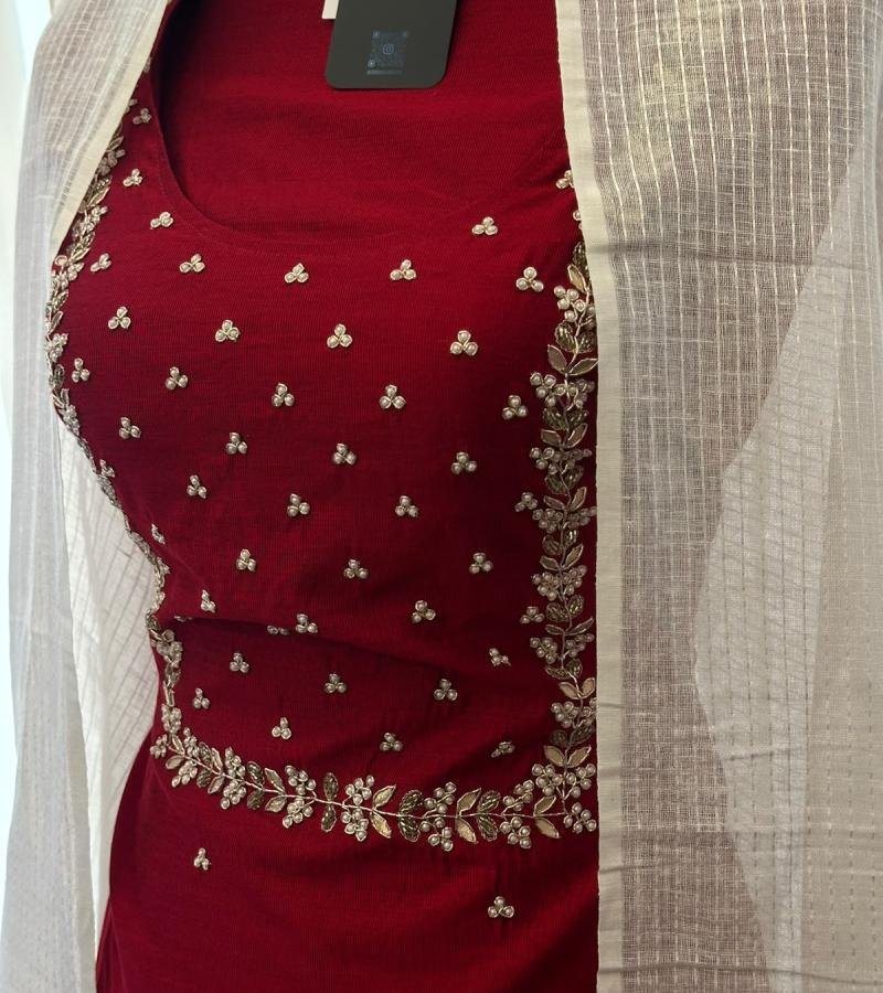 Crimson Floral Elegance - Royal Blue