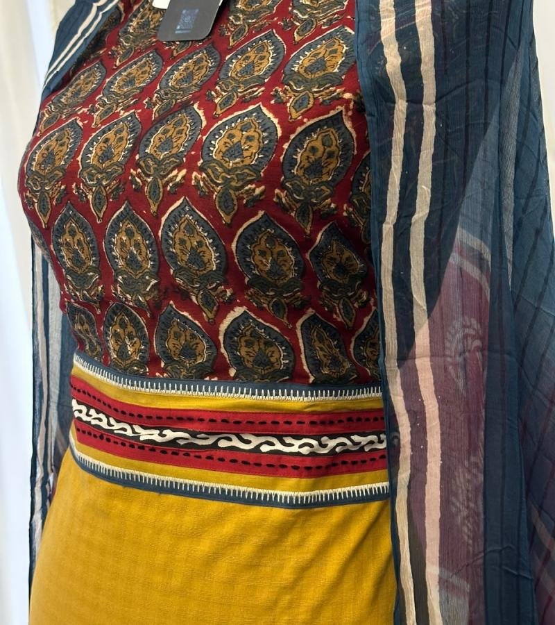Cotton Suit - Mixed Colors