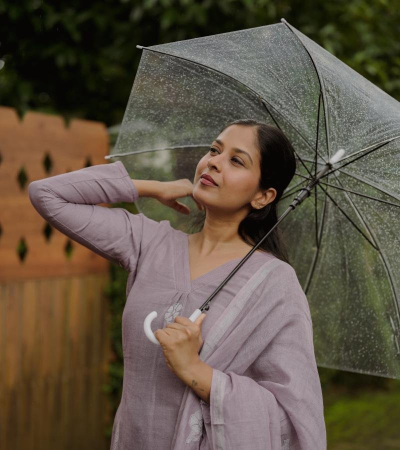 Handcrafted Linen Suit in Lavender - Mixed Colors