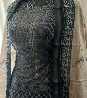 Everyday Elegance in Pure Cotton - Royal Blue