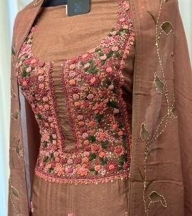 Graceful Dola Silk Suit Set - Mixed Colors