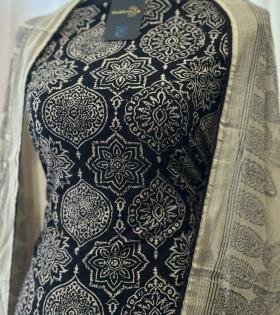 Hakoba Cotton Suit with Block Print - Royal Blue